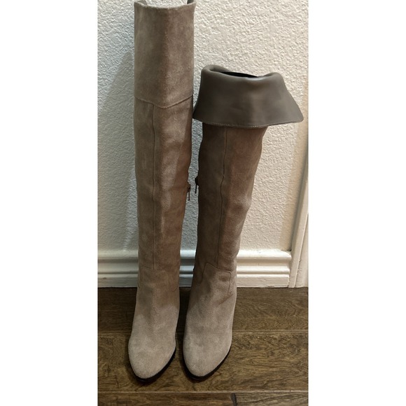 Lord & Taylor 424 Fifth Tall Suede Knee Boots,Women's SZ: 6 M,Beige,Cuff/Uncuff - Picture 2 of 16